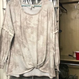 Neutral tie dye shirt